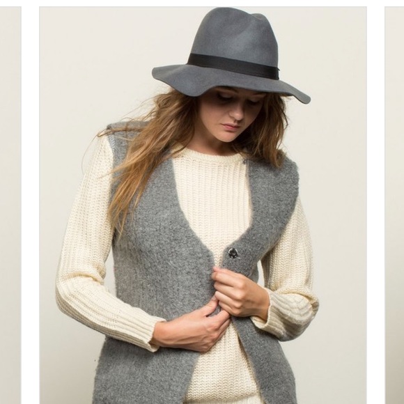 Sweater vest - Picture 2 of 2